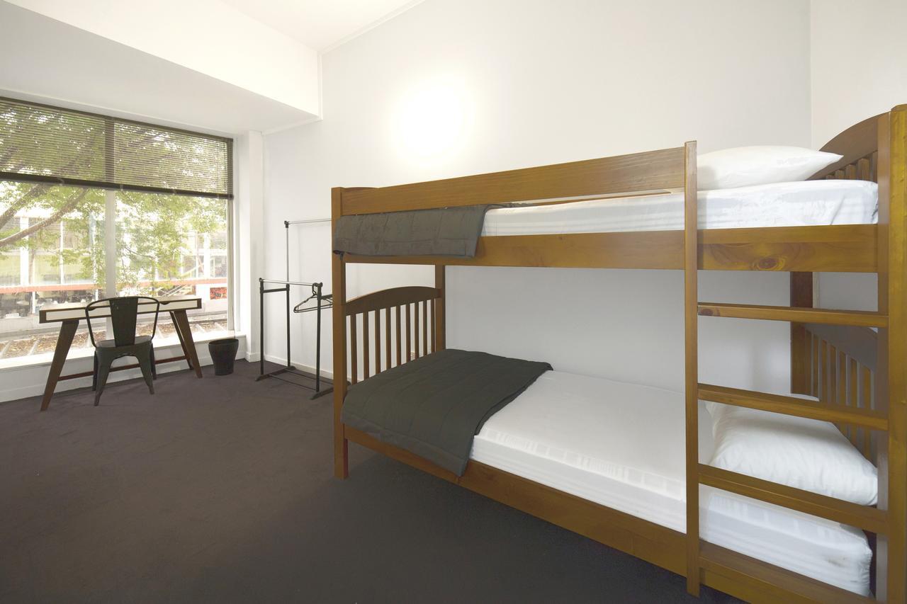 Laneway Backpackers Hostel Wellington Bagian luar foto