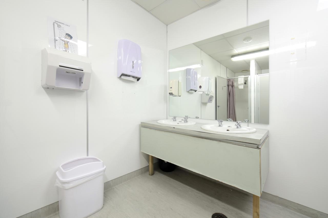 Laneway Backpackers Hostel Wellington Bagian luar foto