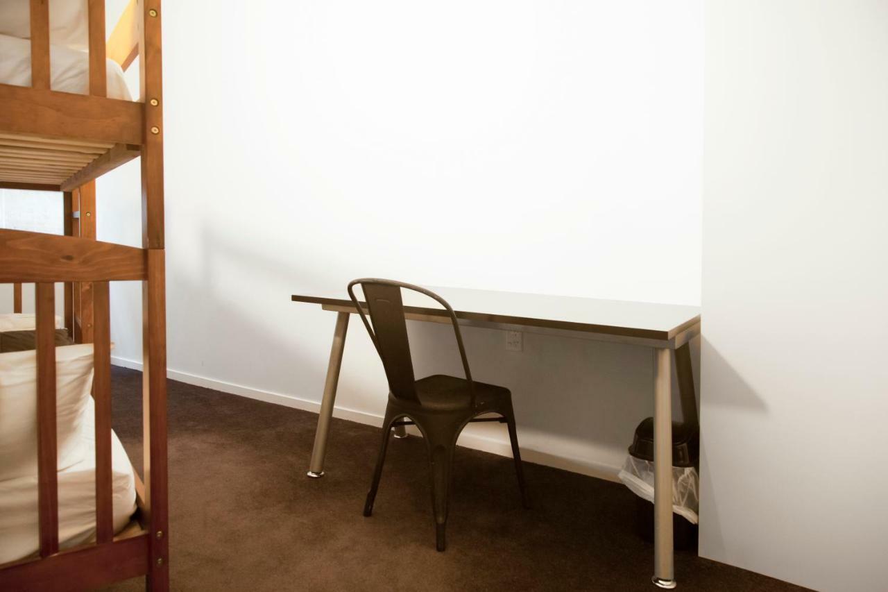 Laneway Backpackers Hostel Wellington Bagian luar foto